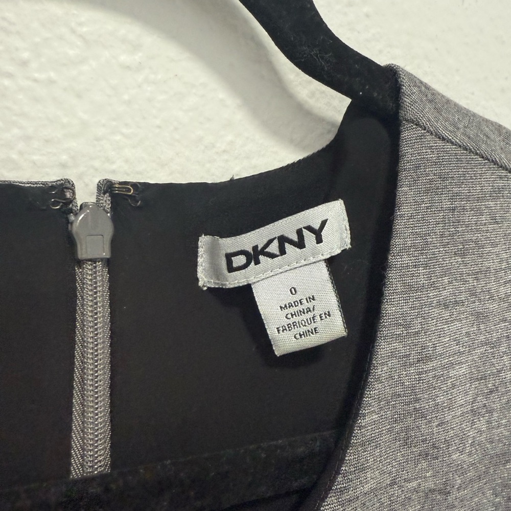 DKNY Women's Gray and Black Midi Dress Size 0 - Picture 2 of 4